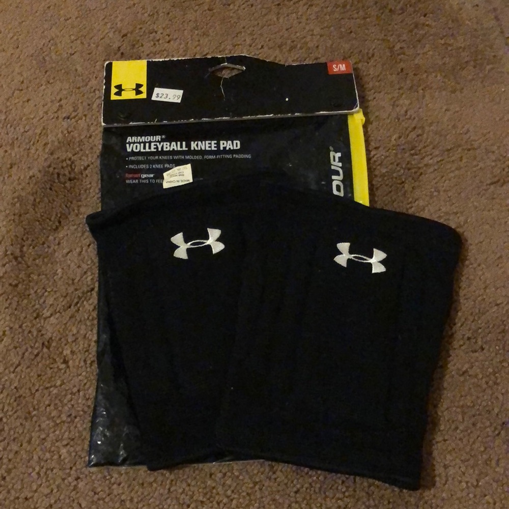Volleyball knee pads